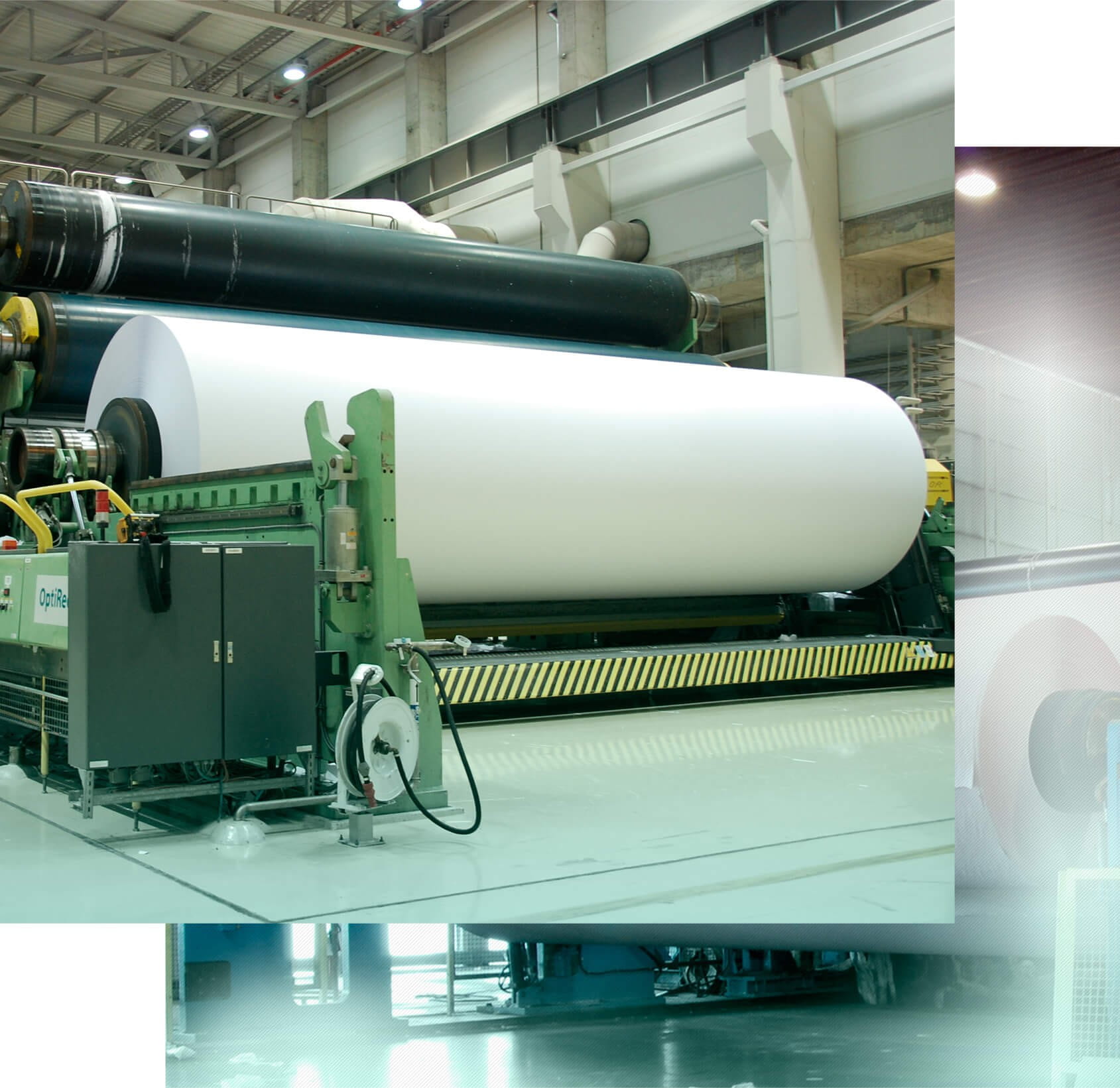 Discover our line of<br><strong>Pulp & Paper products</strong>
